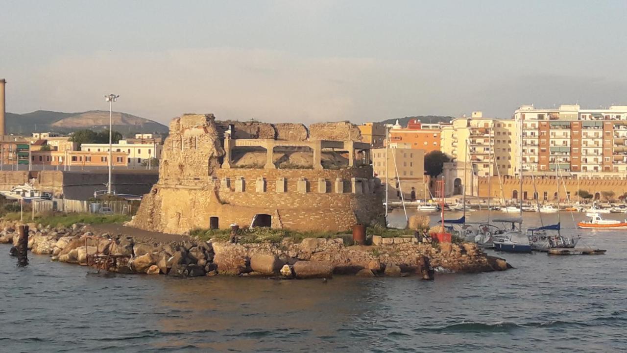 Ferienwohnung Casa Vacanza Tindara Civitavecchia Exterior foto